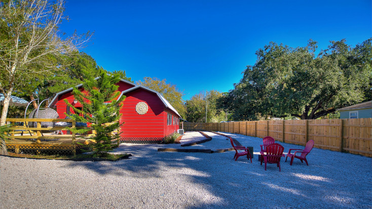 For the best glamping in Florida, head to New Smyrna Beach and stay in these converted railway carriages.