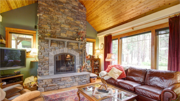 Romantic retreat near Nine Mile Falls, Washington