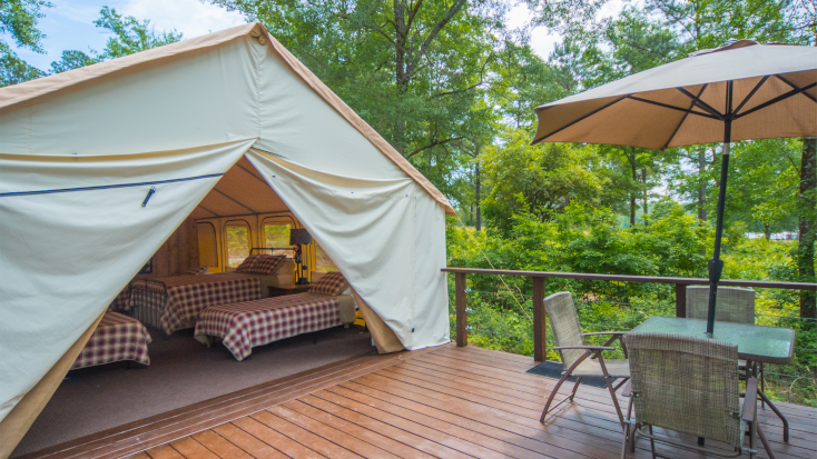 Tented cabins with lake within Georgia are ideal for a weekend getaway