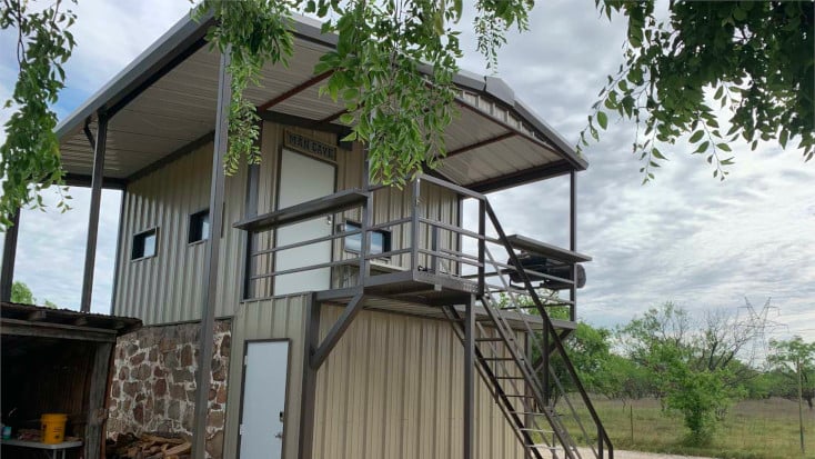 Fully equipped cabin in Texas; Host of the Month for March 2023