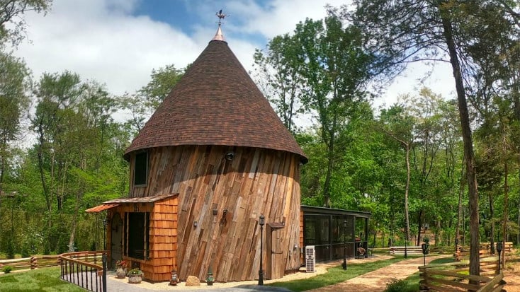 Unique hobbit style cabin for a weekend getaway near Harrisonburg, Virginia