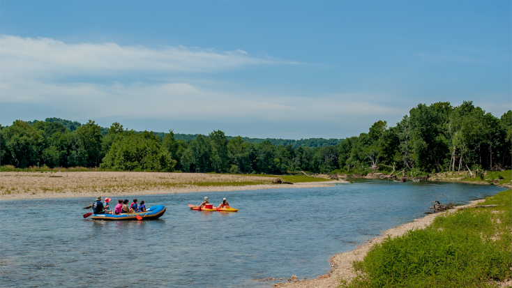 Perfect family vacation, river sports, boating and kayaking in Oklahoma