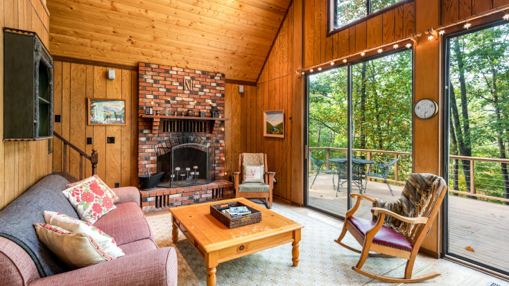 Interior of a cabin in Berkeley Springs, WV