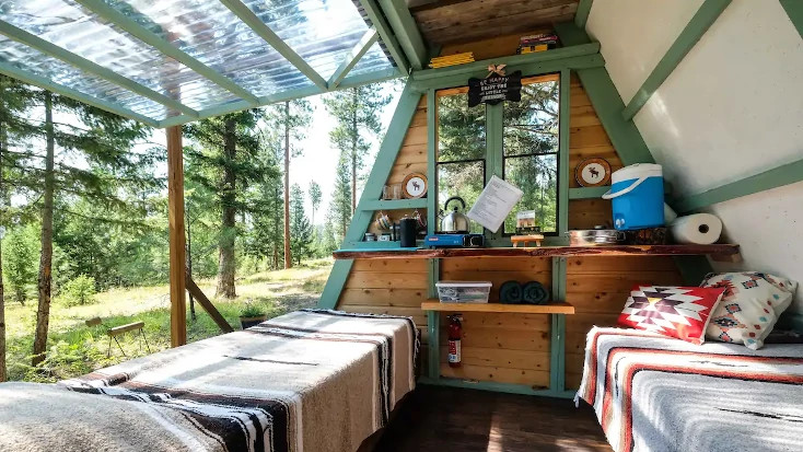 cozy pet-friendly a-frame in Bonner